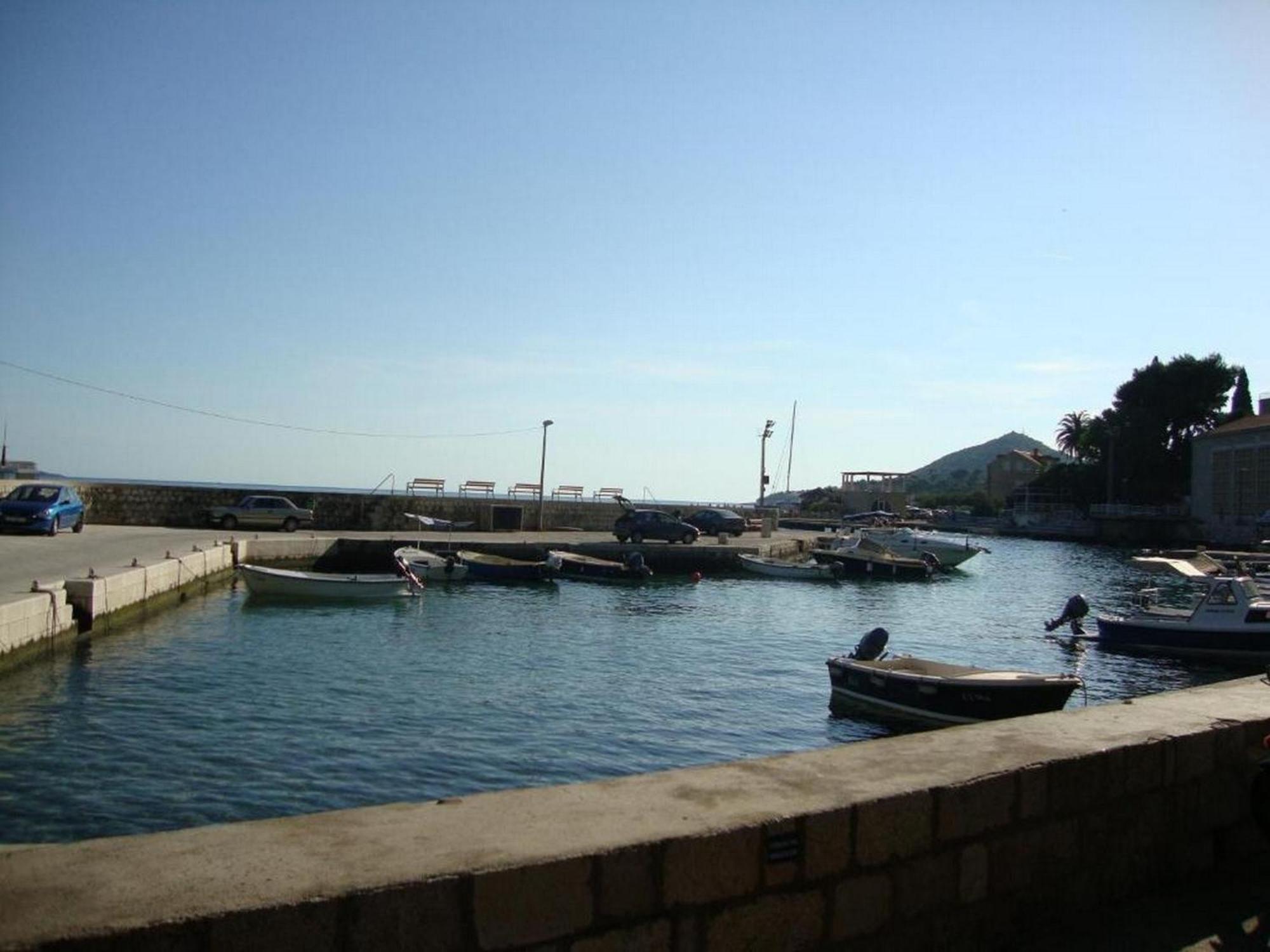 Apartments Mare Mlini Rum bild