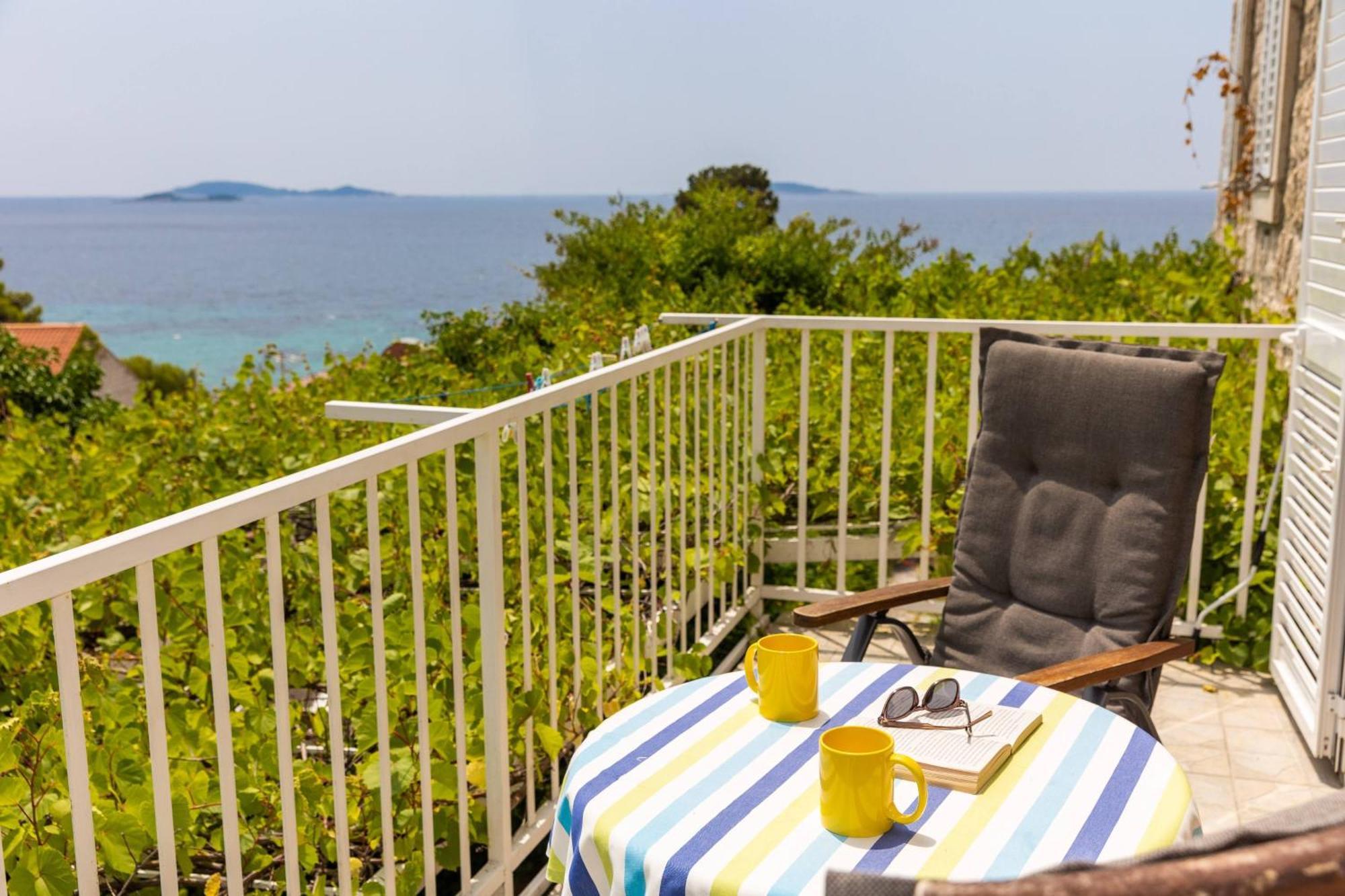 Apartments Mare Mlini Rum bild