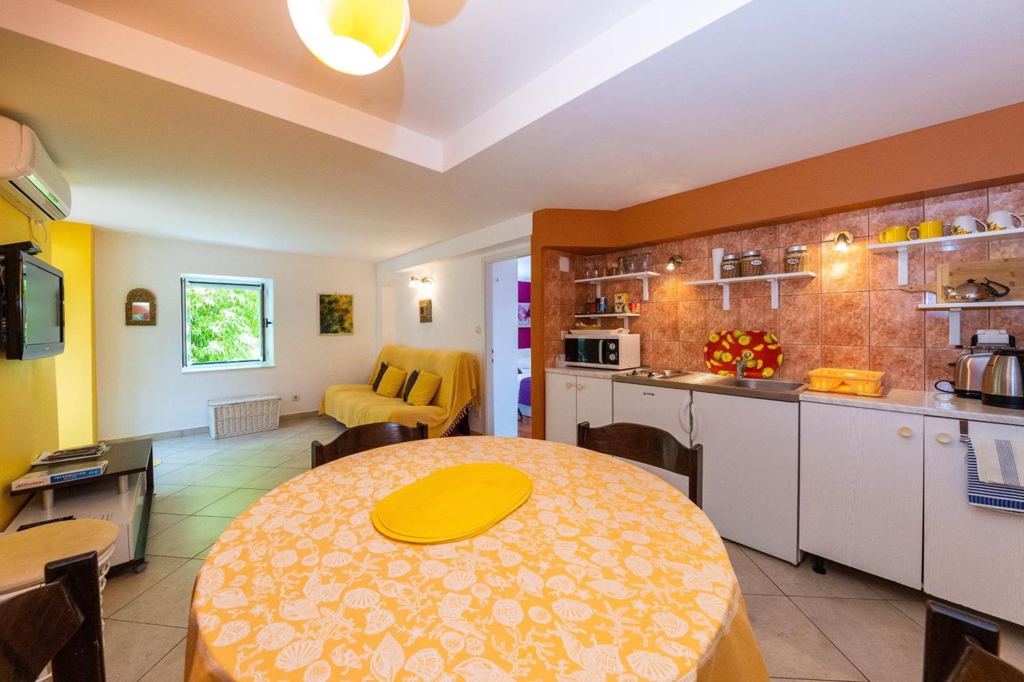 Apartments Mare Mlini Rum bild