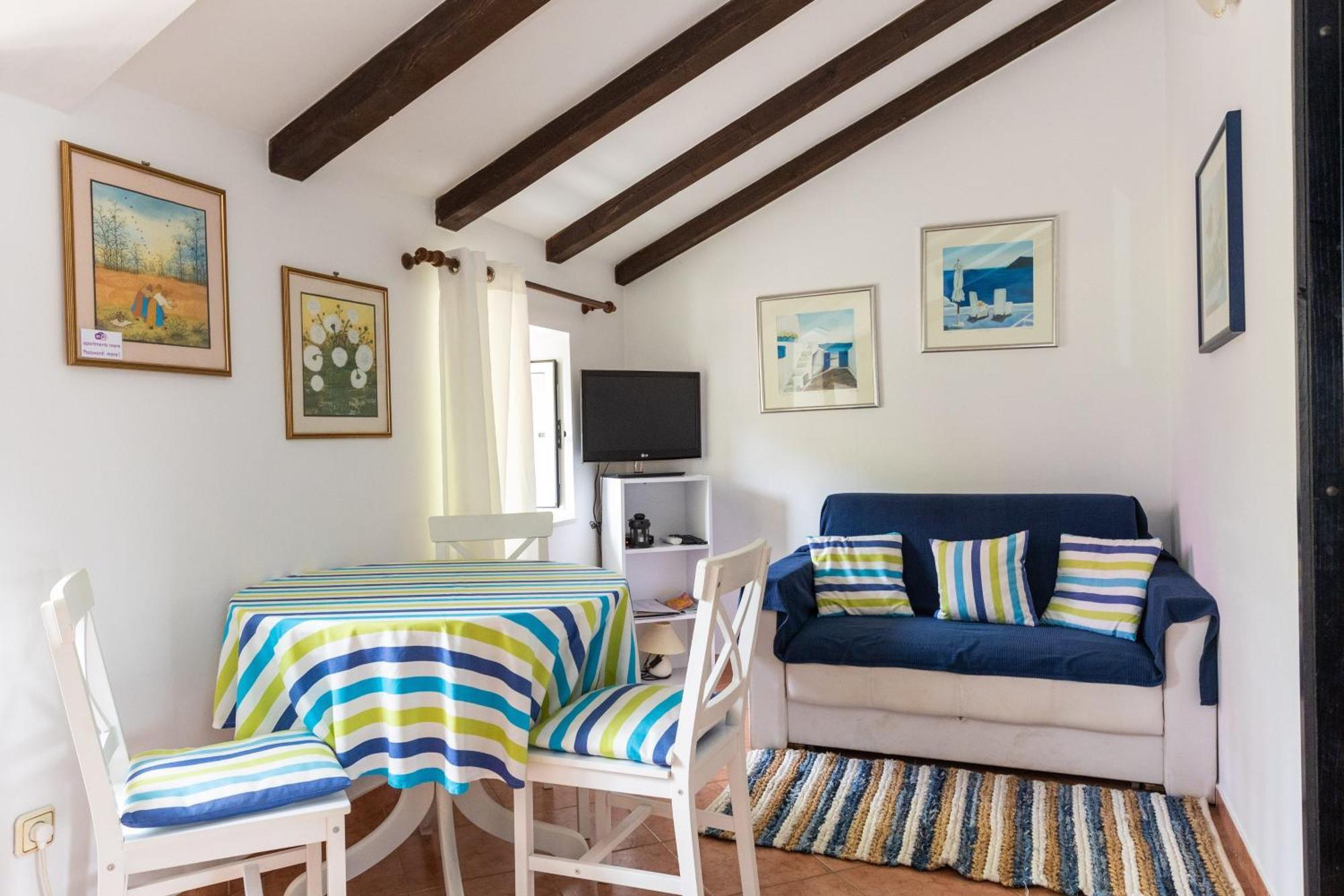 Apartments Mare Mlini Rum bild