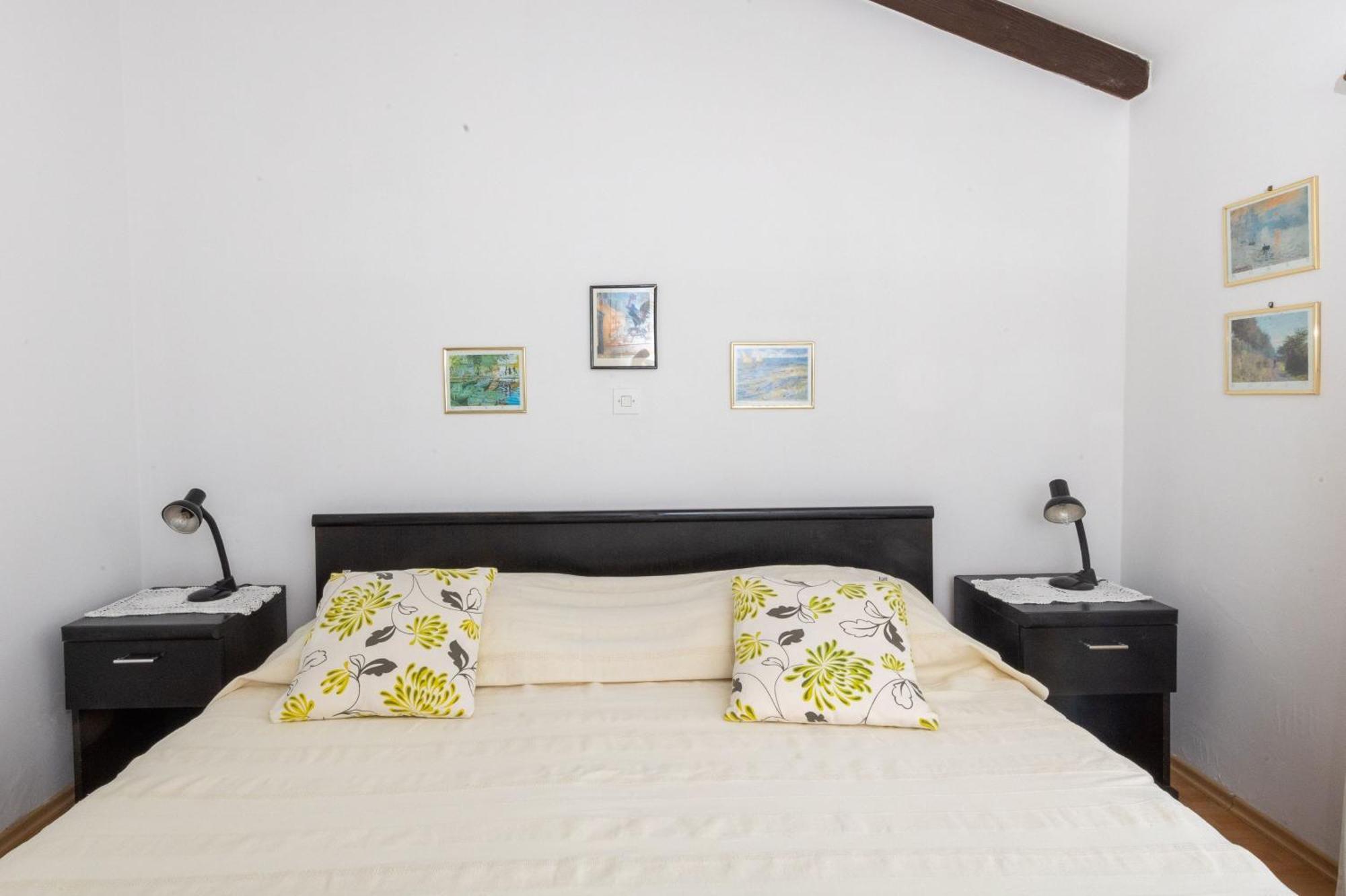Apartments Mare Mlini Rum bild