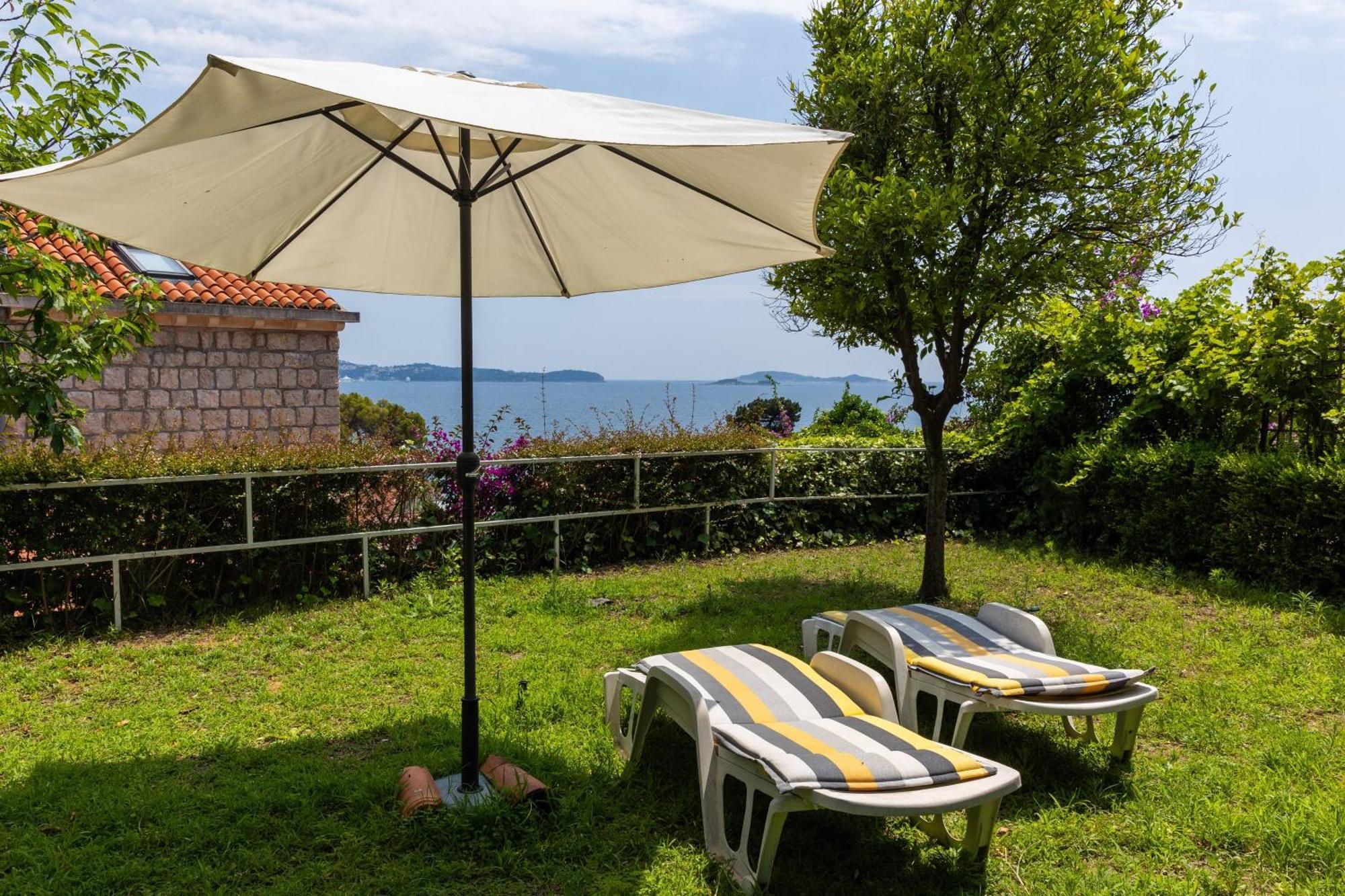 Apartments Mare Mlini Rum bild